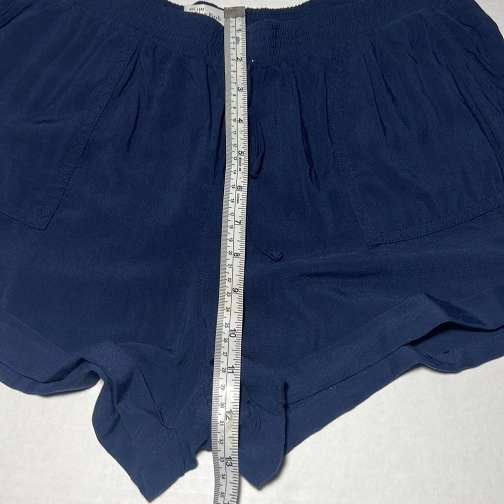 Abercrombie & Fitch Women's Shorts Lot Of 2 Drawstring Pull On Sz M Blue/Green - Picture 7 of 17